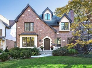 737 S Madison Ave, La Grange, IL 60525