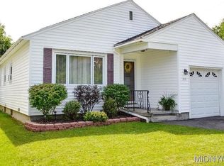 313 Hartford Pl, Utica, NY 13502