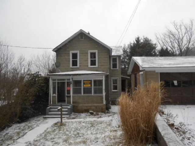 509 Petroleum St photo 1