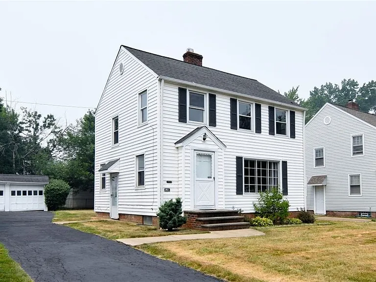 1408 Winston Rd — Photo 1