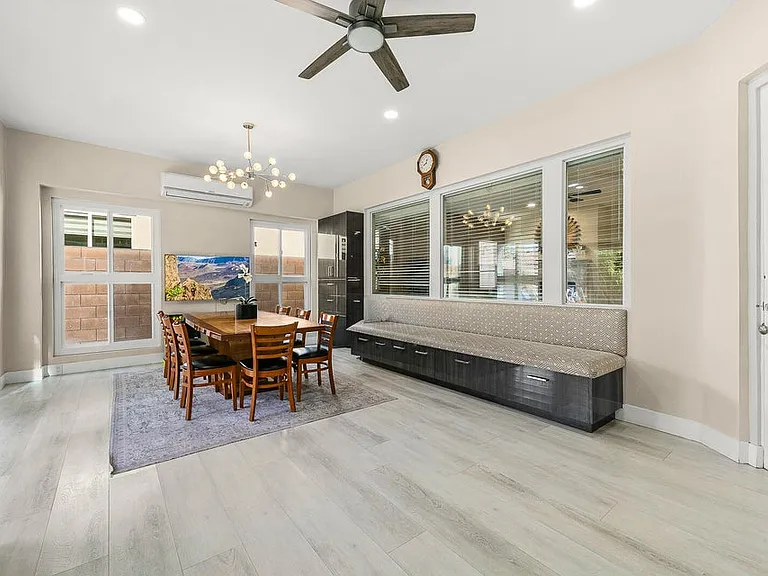46211 Roadrunner Ln — Photo 13