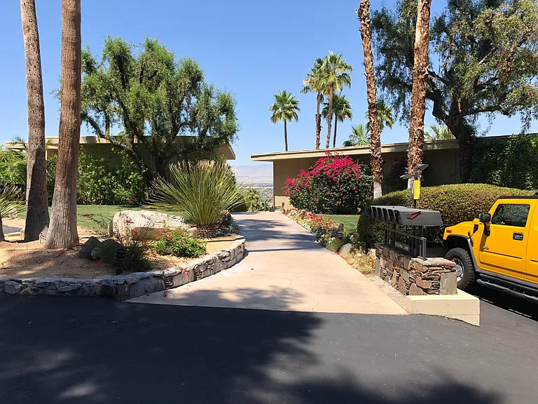Entrance to Homes.