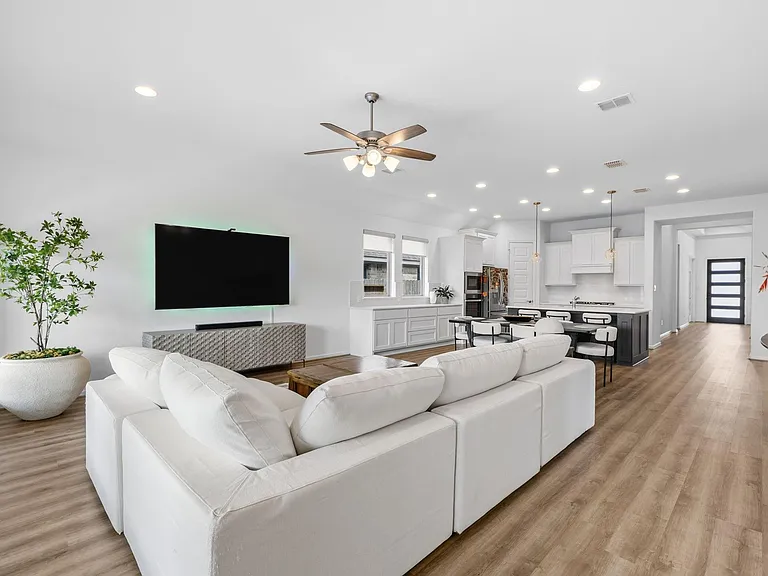 11951 Sawgrass Dr — Photo 10