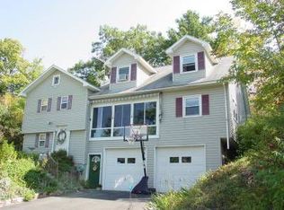 20 Crescent Ter, Cohoes, NY 12047