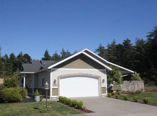 1203 Zebrawood St, Florence, OR