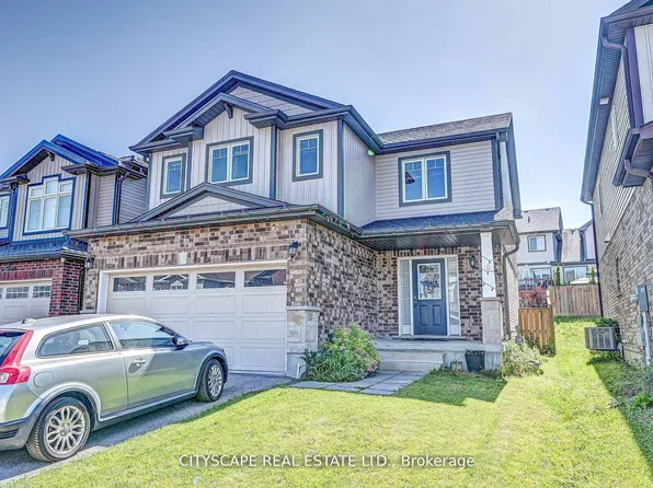 6 Castlebay St, Kitchener, ON N2R 0G5