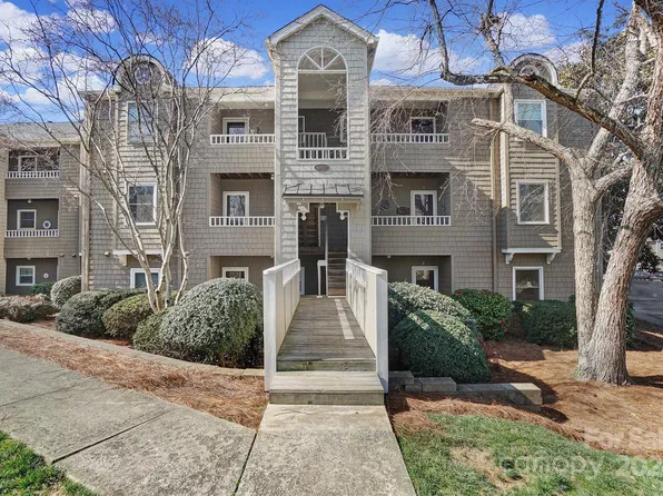 9801 Emerald Point Dr Unit 5, Charlotte, NC 28278
