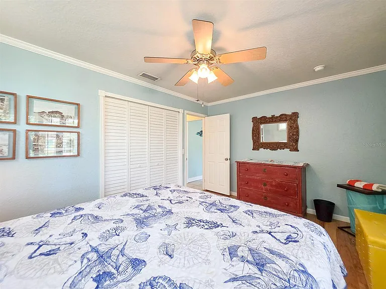 1208 S Central Ave — Photo 16