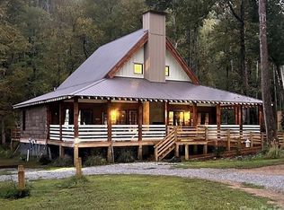 42 Rivercove Ln, Saluda, NC 28773