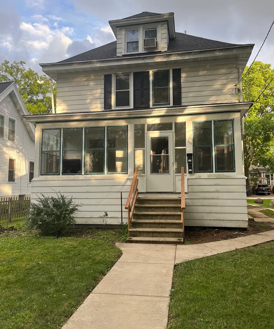 1615 Jefferson St — Photo 1