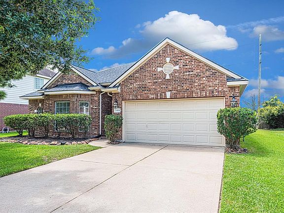 3rd image of 24539 Blane Dr