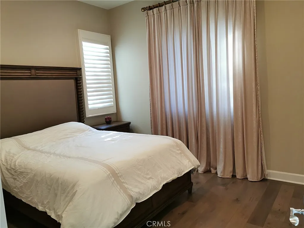 4 bed, 4.5 bath, 3628 sqft, $9,500 — Photo 4