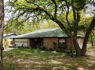 617 Williams Rd, Azle, TX 76020