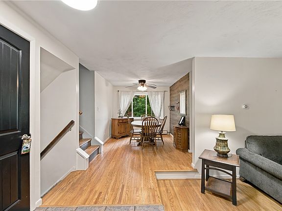 3rd image of 45 Brasser Dr