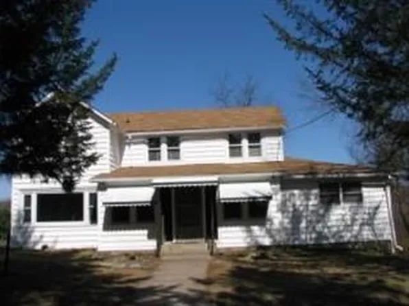 116 Perkins Pond Rd, Beach Lake, PA 18405