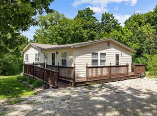 1843 Highway Tt St, Saint Clair, MO 63077