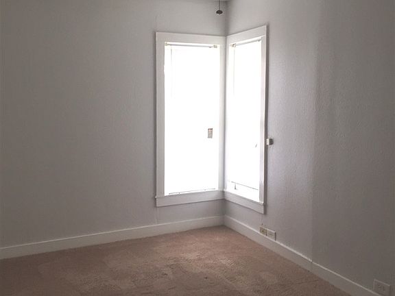 4th image of 103 N 11th St