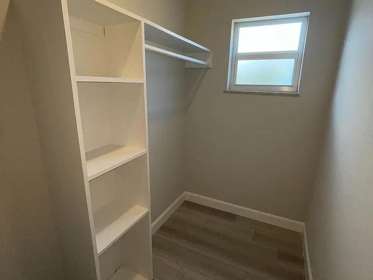 661 Hernando St — Photo 13