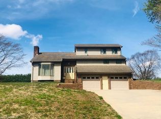105 Choctaw Dr, Lexington, NC 27295
