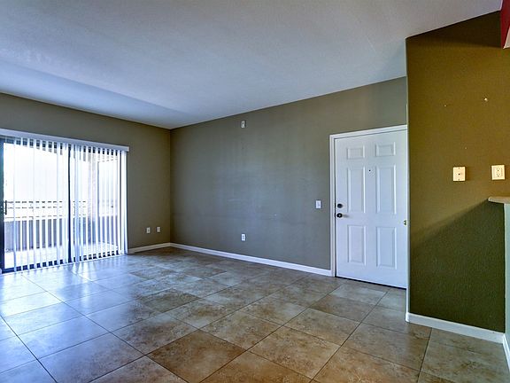 3rd image of 8250 N Grand Canyon Dr Unit 2126