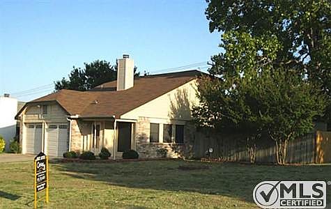 1st image of 1400 Woodfern Dr
