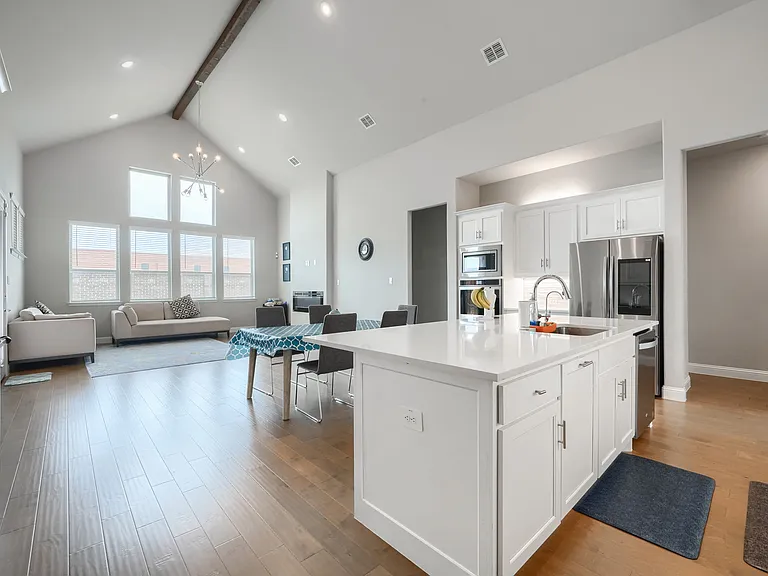 929 Newcastle Dr — Photo 14