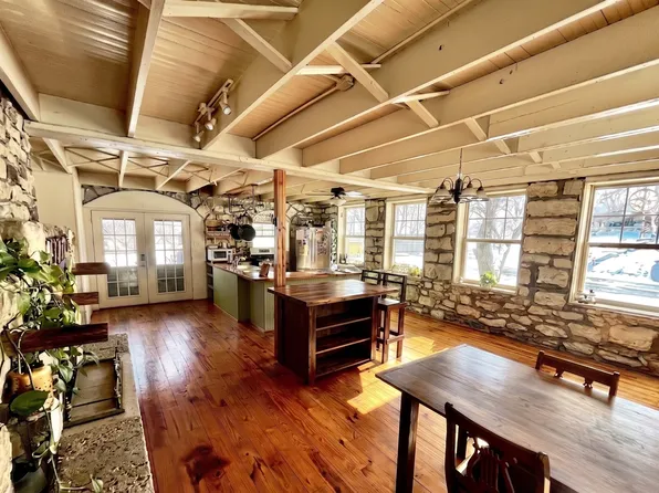 2948 Osage Rd, Perry, KS 66073