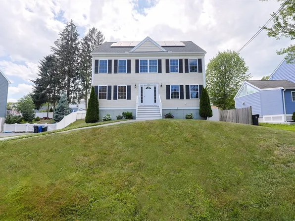 136 Pilgrim Rd, Haverhill, MA 01832