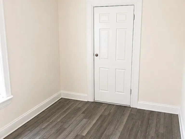422 2nd St S #1 — Photo 5