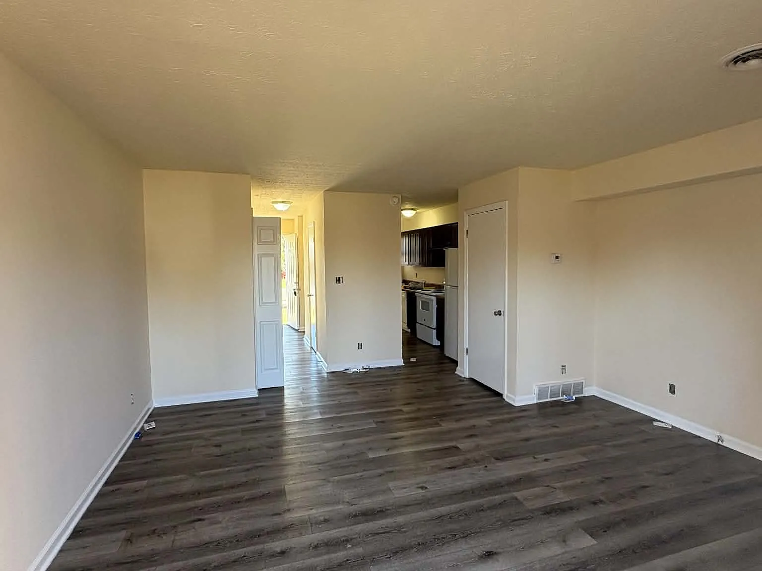 1712 Highland Way - Unit D — Photo 4