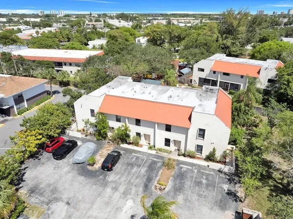 1700 NW 4th Avenue, Boca Raton, FL 33432