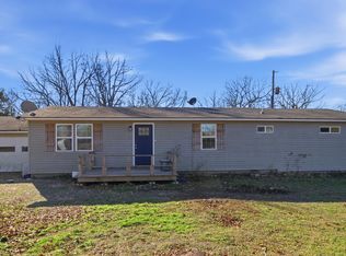 418 County Road 521, Gainesville, MO 65655