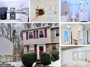8458 Sugar Creek Ln, Springfield, VA 22153