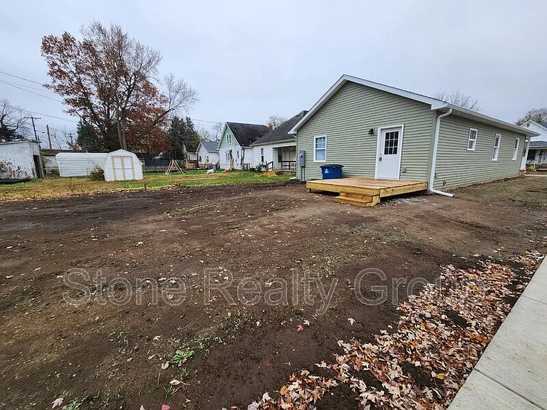 2137 N 14th St — Photo 11