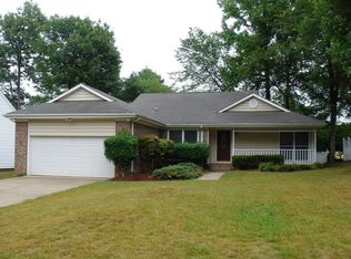 10424 Fairway Ridge Rd, Charlotte, NC 28277