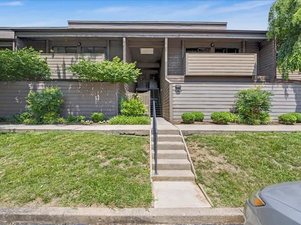 750 Shaker Dr APT 707, Lexington, KY 40504