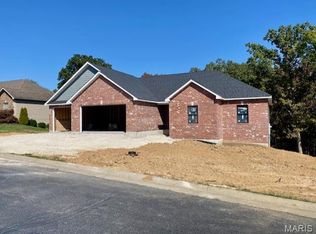 227 Cedar Berry Dr, Washington, MO 63090