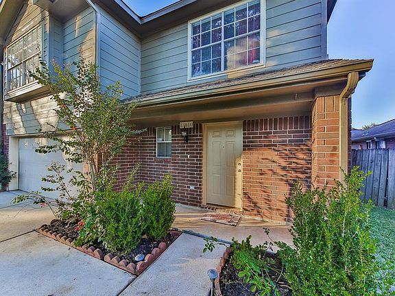 3rd image of 13810 Cherry Hollow Ln