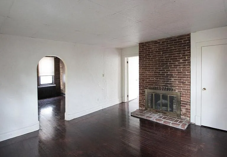 317 Franklin Ave #2 — Photo 5