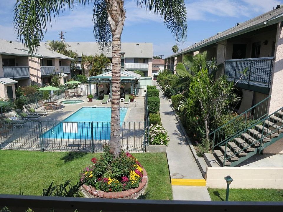 1st image of 4540 N Lark Ellen Ave APT 5