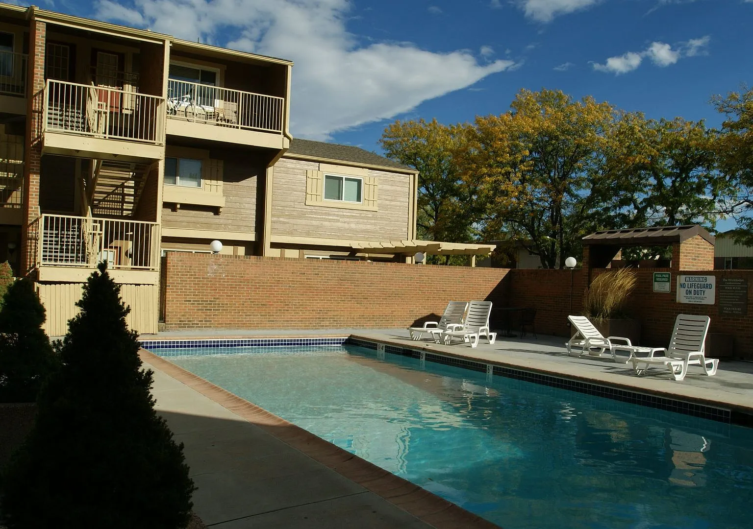 1 Bedroom Condo Near CU Campus — Photo 2