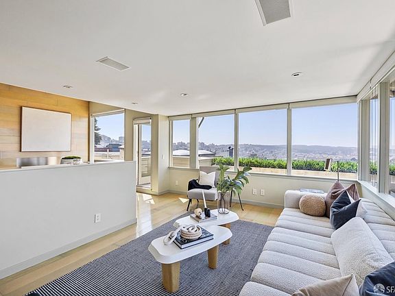 2nd image of 1234 Lombard St APT 4