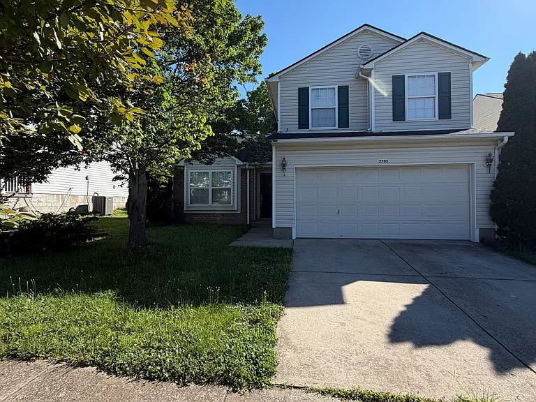 2705 Trailwood Ln — Photo 1