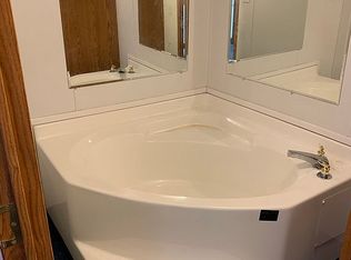 45 Elm St, East Windsor, CT 06088