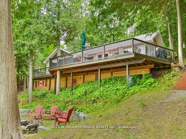 224 Shoreline Ln, Centre Hastings, ON K0K 2K0