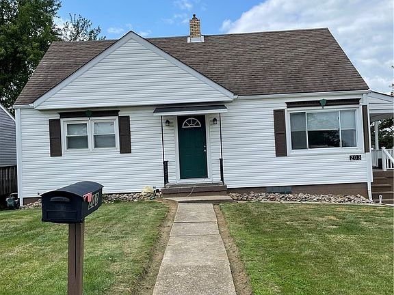3rd image of 203 Leonard Ave