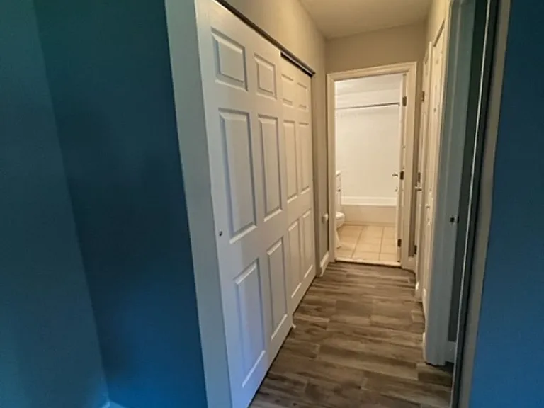Springview Garden Apartments — Photo 12
