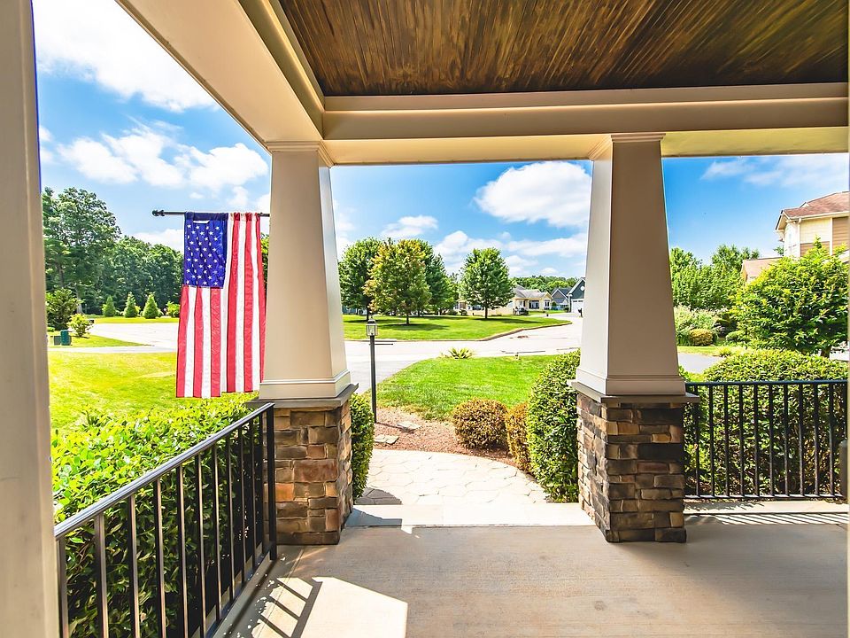 1st image of 38 Timber Ridge Ct