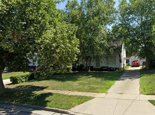 30072 Dorothy Dr, Wickliffe, OH 44092