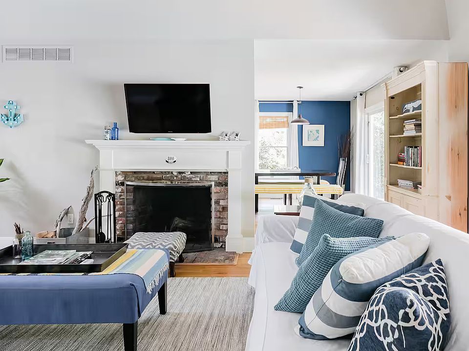 1st image of 36 Kennedy Dr